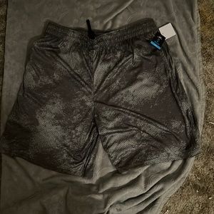 NWT Medium PRO PLAYER SHORTS GRAY SNAKE PRINT 100 polyester silky